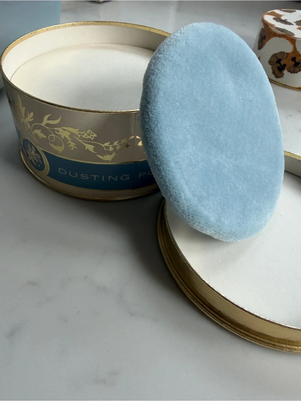 Nosegay Dorothy gray dusting powder sealed in powder vintage antique  make up